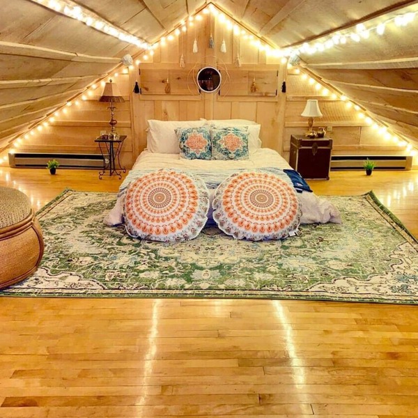 Penthouse w/Boho Loft, Jacuzzi, + Balcony -3 BR