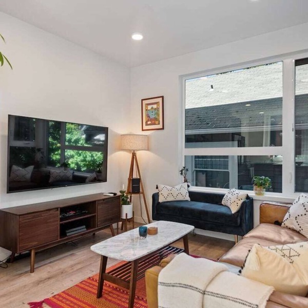 Perch - Urban Abode 22: Modern & Stylish Townhome; Heart of Capitol Hill