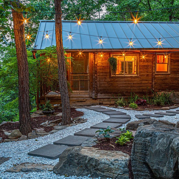 Perched in the Trees, Very Private, Screened in Porch with view