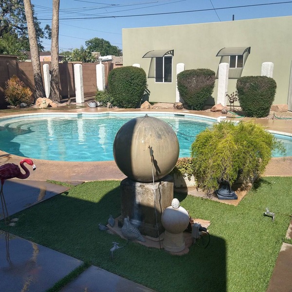 Perfect getaway in Central Phoenix. Private, safe. POOL.