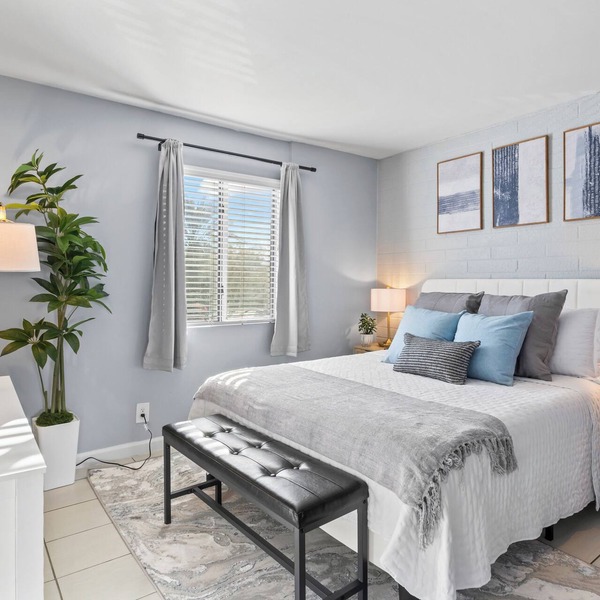 Pet-Friendly Apartment with Pool & Fitness Center, Near Tempe and Scottsdale