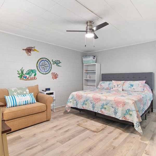 Pet Friendly Efficiency Near Beach