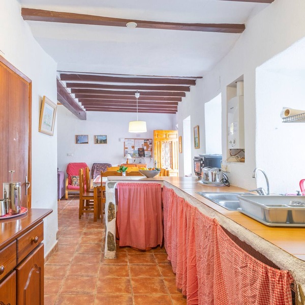 Pet-Friendly Holiday Home "Casa Aitana-Abdet - Val de Guadalest" with Mountain View, Terrace & Wi-Fi