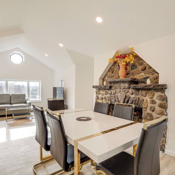Pet-friendly Home w/Lake Views & Deck!