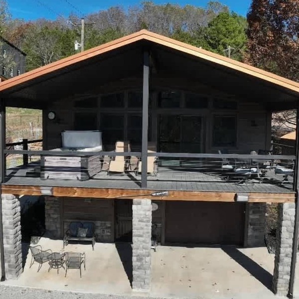 Pet Friendly, Hot Tub, Fenced In Yard, Lake Access