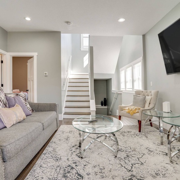 Pet-Friendly Minneapolis Home ~ 6 Mi to Dtwn!