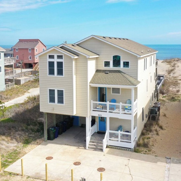 Pet-friendly oceanfront home w/pool, hot tub, & stunning views!