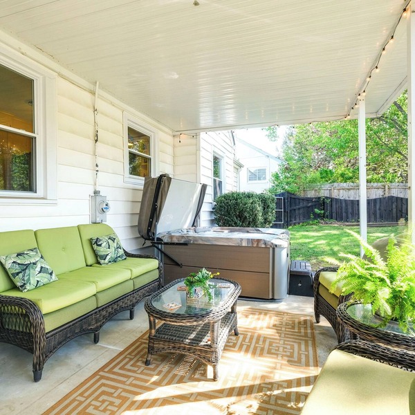 Pet-Friendly Roanoke Retreat w/Theater