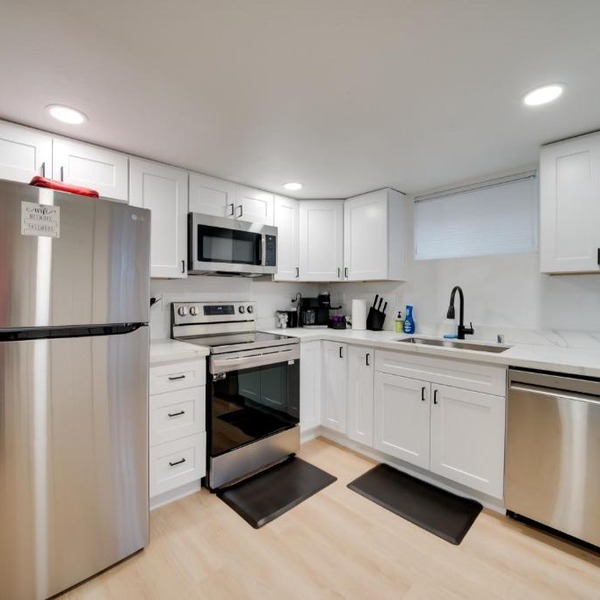 Pet-Friendly Seattle Apt Near Dtwn & Lumen Field
