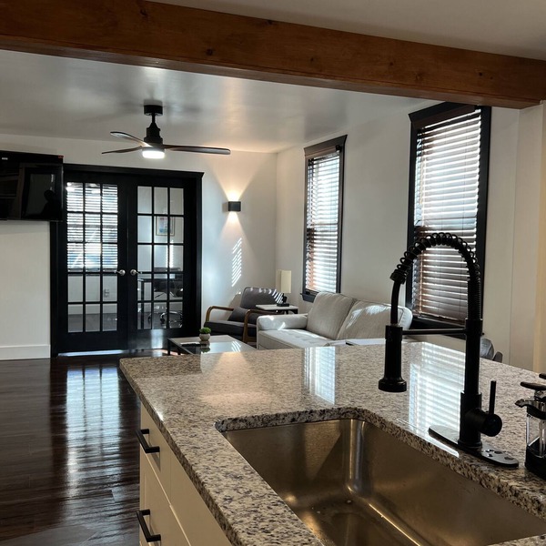 Pet Friendly Spacious Luxe Corner House for Professionals - Left Side
