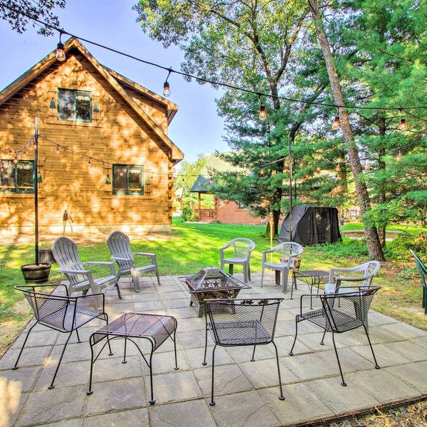 Pet-Friendly Warrens Cabin w/Fire Pit!