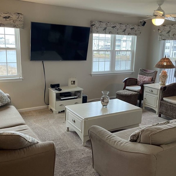 Pet-Friendly with Stunning Water Views in Bethany Bay - No Cleaning Fees