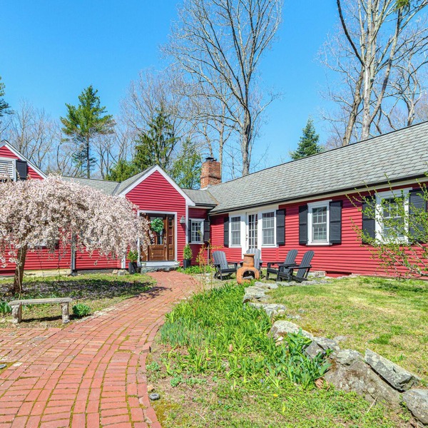 Pet-Friendly Yard: Boston Area Home Near Gillette