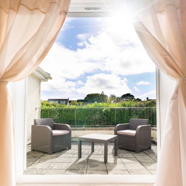 Peveril House, Spacious Eco-friendly Holiday Home
