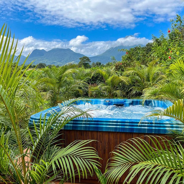 Piece of Heaven on Earth HOT TUB