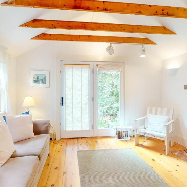 Pine Grove Cottage