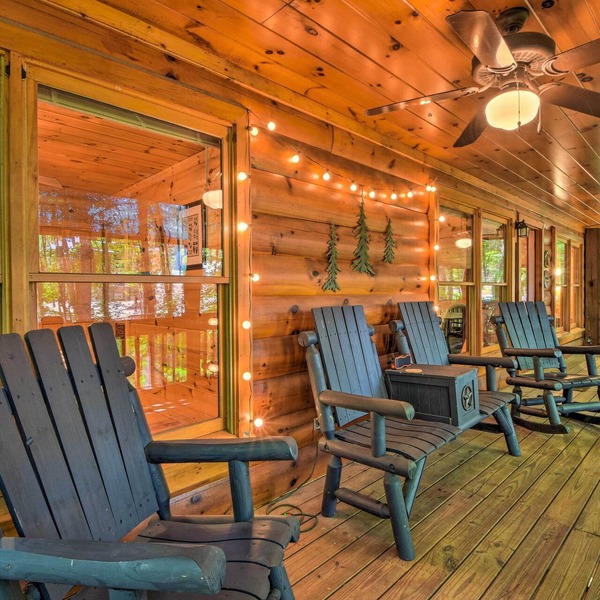 'pinot & Pine' Chic Log Cabin ~ 5 Mi to Blue Ridge