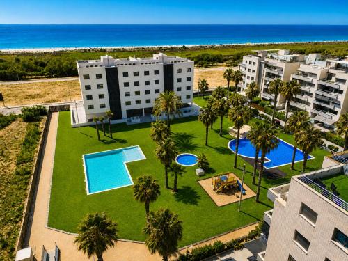 Planta baja en Nova Torredembarra con 3 piscinas