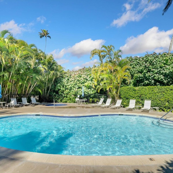 Plantation Hale Suites H7, AC, Walk to town, Near Beaches, Comp Wifi