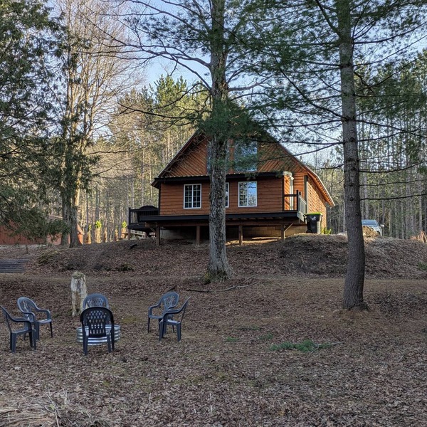 Platte River Pair: 2 cabins directly on Platte River*Sleeps 8*Private Deck