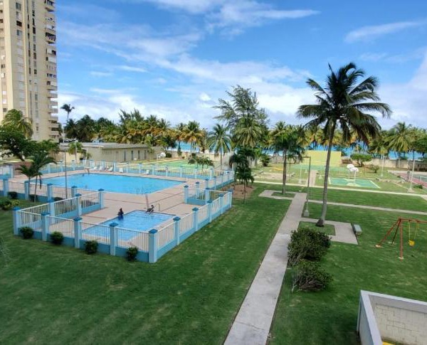 Playa Azul II 302