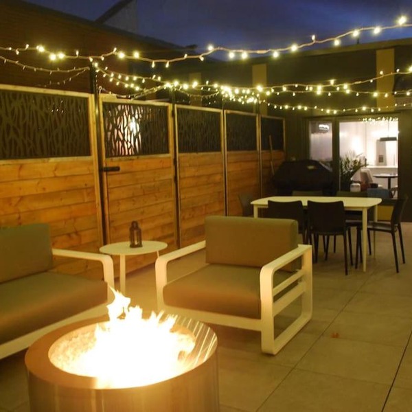 Plaza12 - StringLights, XL Terrace, restos & shops