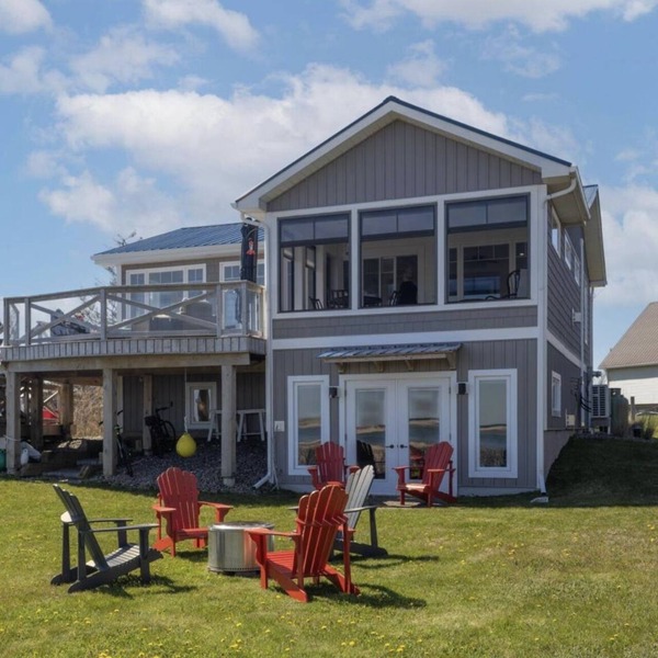 Plover Dunes: Modern, family/golf beachfront retreat on breathtaking P.E.I.