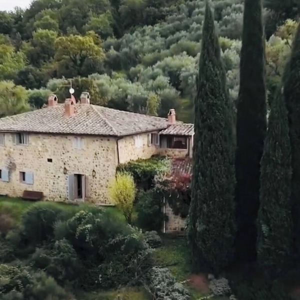 Podere Fontebernardi, authentic Tuscan farmhouse overlooking Pienza.