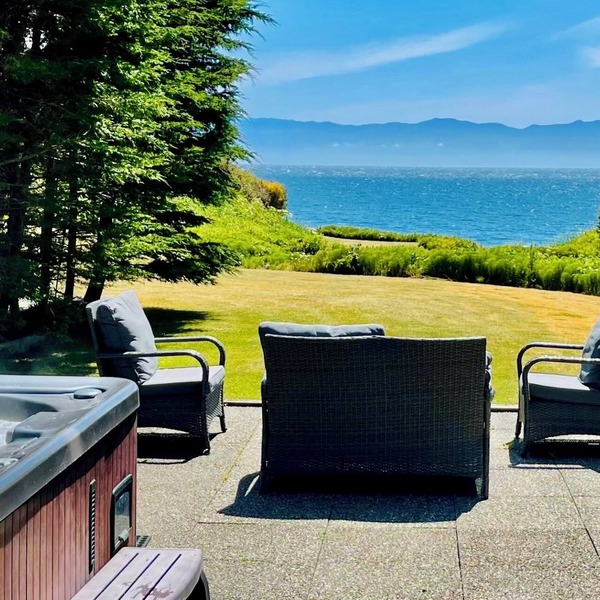 Points West Oceanfront Resort 2 Bed Ocean Point Suite