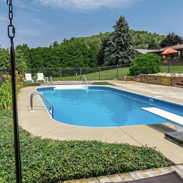 Pompey Hills w/pool - 15 minutes from Syracuse