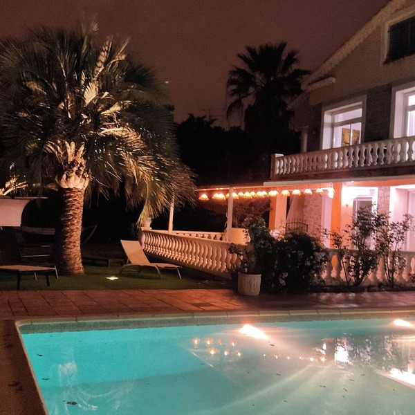Pool + 10 min walk to the beach