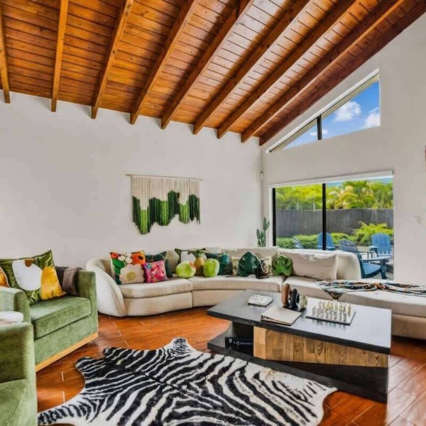 Pool * BBQ * Fire pit * Pool Table * TV room