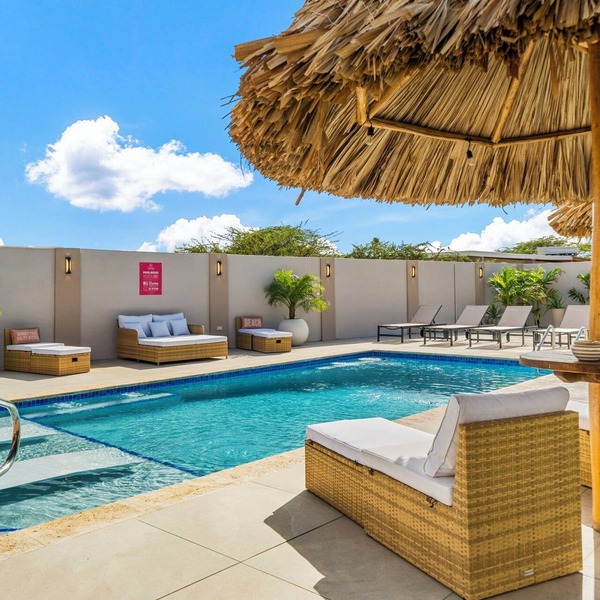 POOL TABLE * PRIVATE POOL * SLEEPS 16