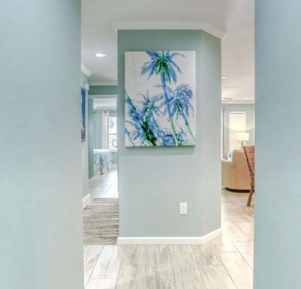 Poolside Villas 106 - Updated beachfront condo on Holiday Isle in Destin