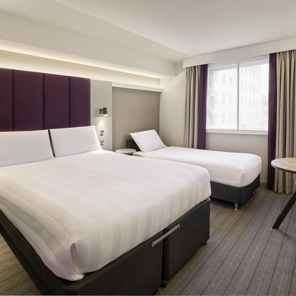 Premier Inn Gloucester - Little Witcombe