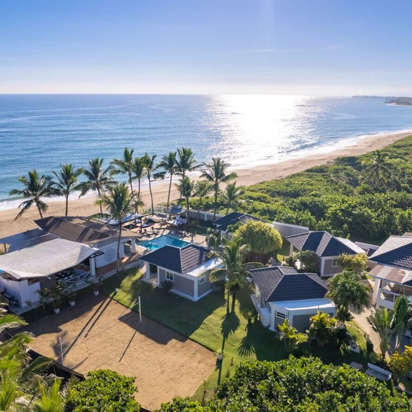 Private 14BR Beachfront Resort - Sleeps 30 - Chef - Weddings Retreats