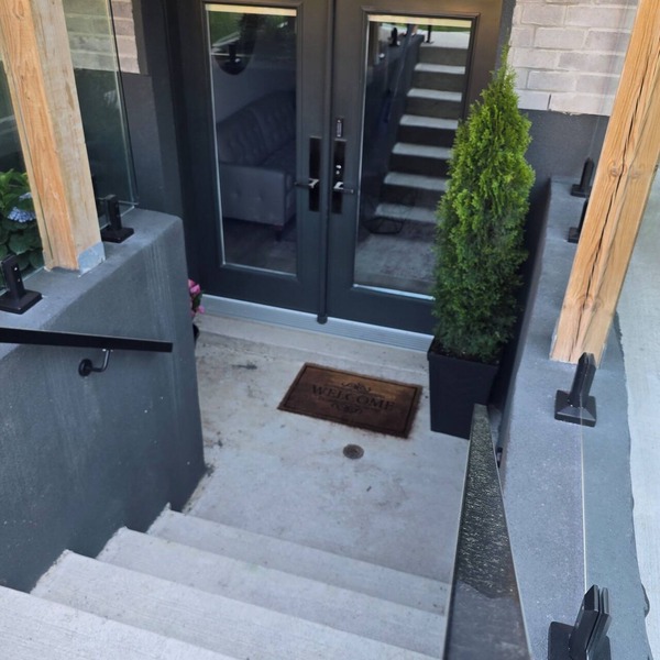 Private 2 Bedroom Basement Apartment