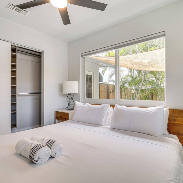 Private Backyard: Dog-friendly Wilton Manors Home!