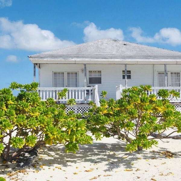 Private Beach front cottage
