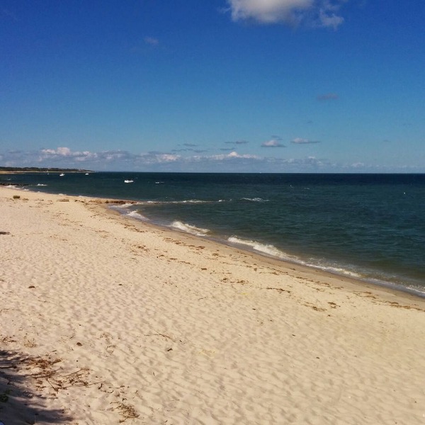 Private Beach. Fabulous Bay Views. WIFI