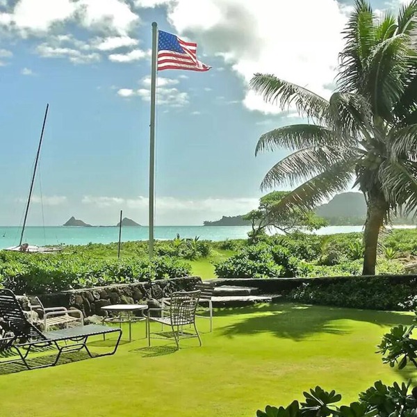 PRIVATE BEACHFRONT RENTAL