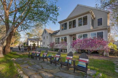 Private Coastal Compound Ocean Park Sleeps 25