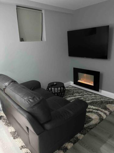 Private Cozy 1BR 1Bath with dedicated workspace