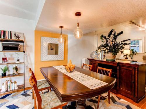 Private, Cozy and Quiet in the♥of Capital Hill