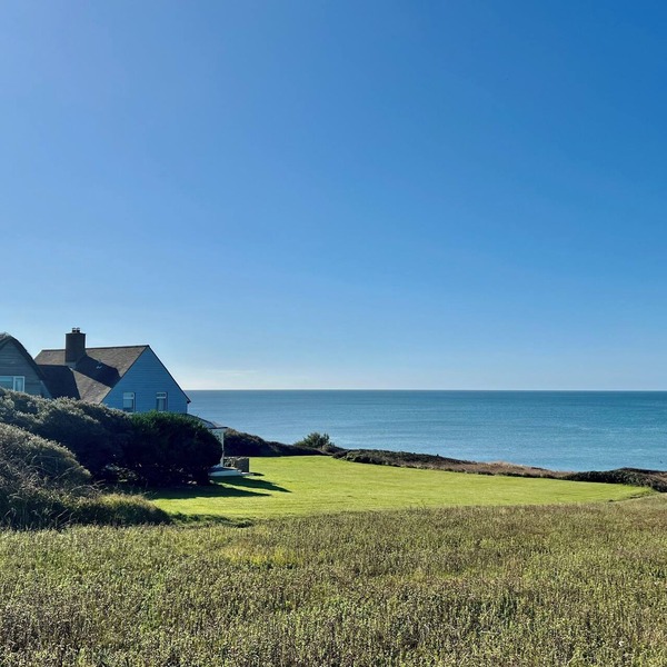 Private detached cottage to rent on Chesil Beach