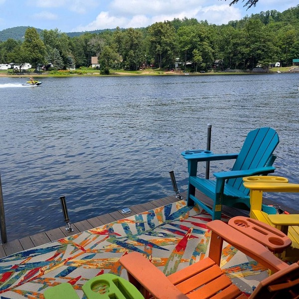 Private Dock! Golf, Hot Tub, Riverfront - Near to 6 Flags, Lake George, West Mtn