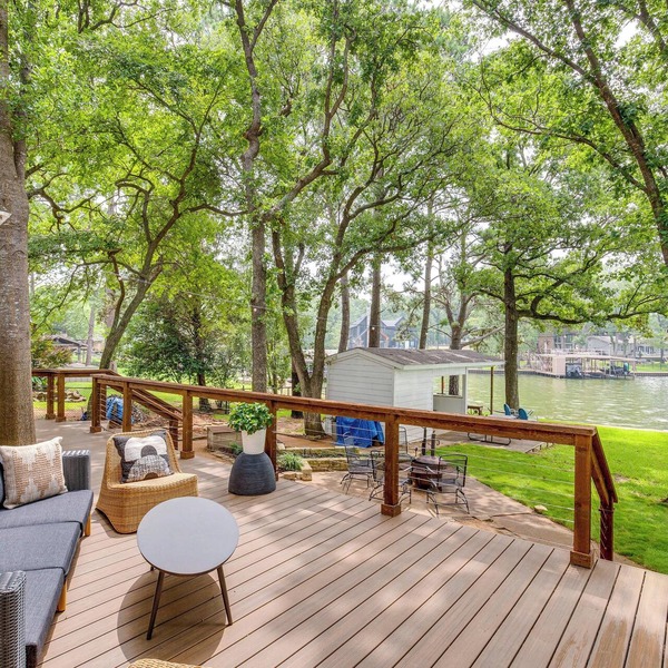 Private Dock: Lakefront Enchanted Oaks Retreat
