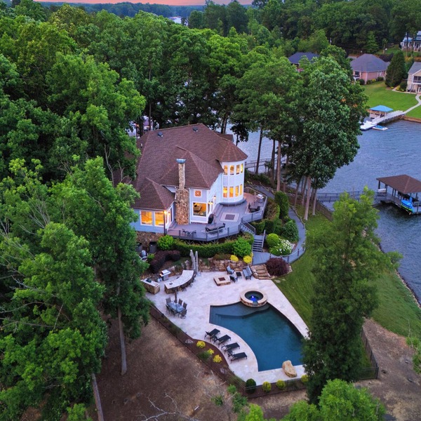 Private Dock, Pool + HotTub, Game Room, Firepit | | Paradise Pointe by AvantStay