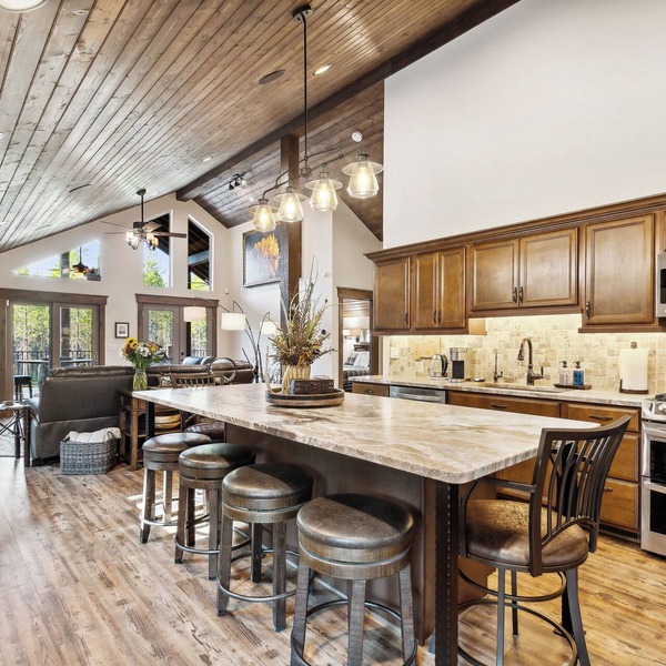 Private Forest Retreat 2 Miles to Glacier ! Hot Tub, Decks, Firepits