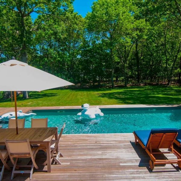 Private Hampton Home-Wainscott